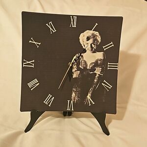 Marilyn Monroe wall clock